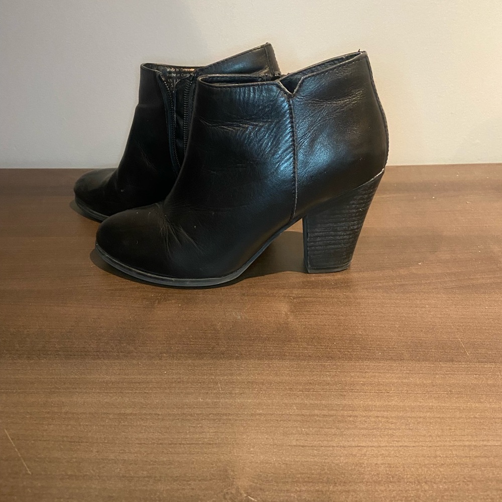 Le Chateau Black Heeled Ankle Boots